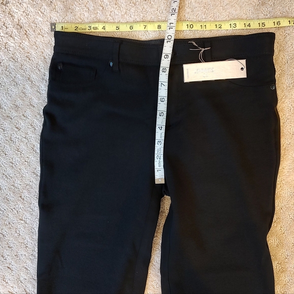 Chico's So Slimming Ponte Pants Black 5 Pocket Stretch Small NWT - Picture 8 of 8